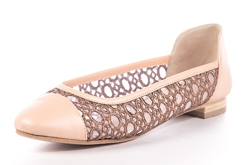 Powder pink and taupe brown women's ballet pumps, with low heels. Round toe. Flat leather soles. Front view - Florence KOOIJMAN